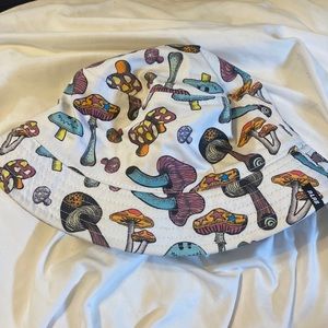 Alab mushroom bucket hat